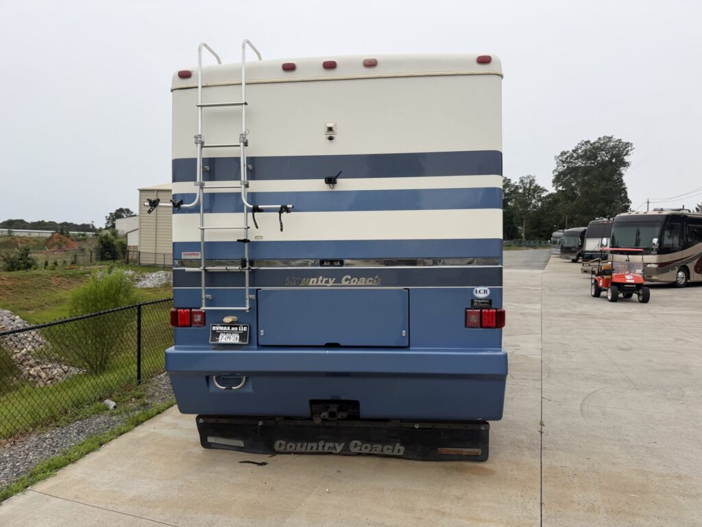 1999 Country Coach Allure 36 foot Dynomax chassis rare clean used diesel pusher
